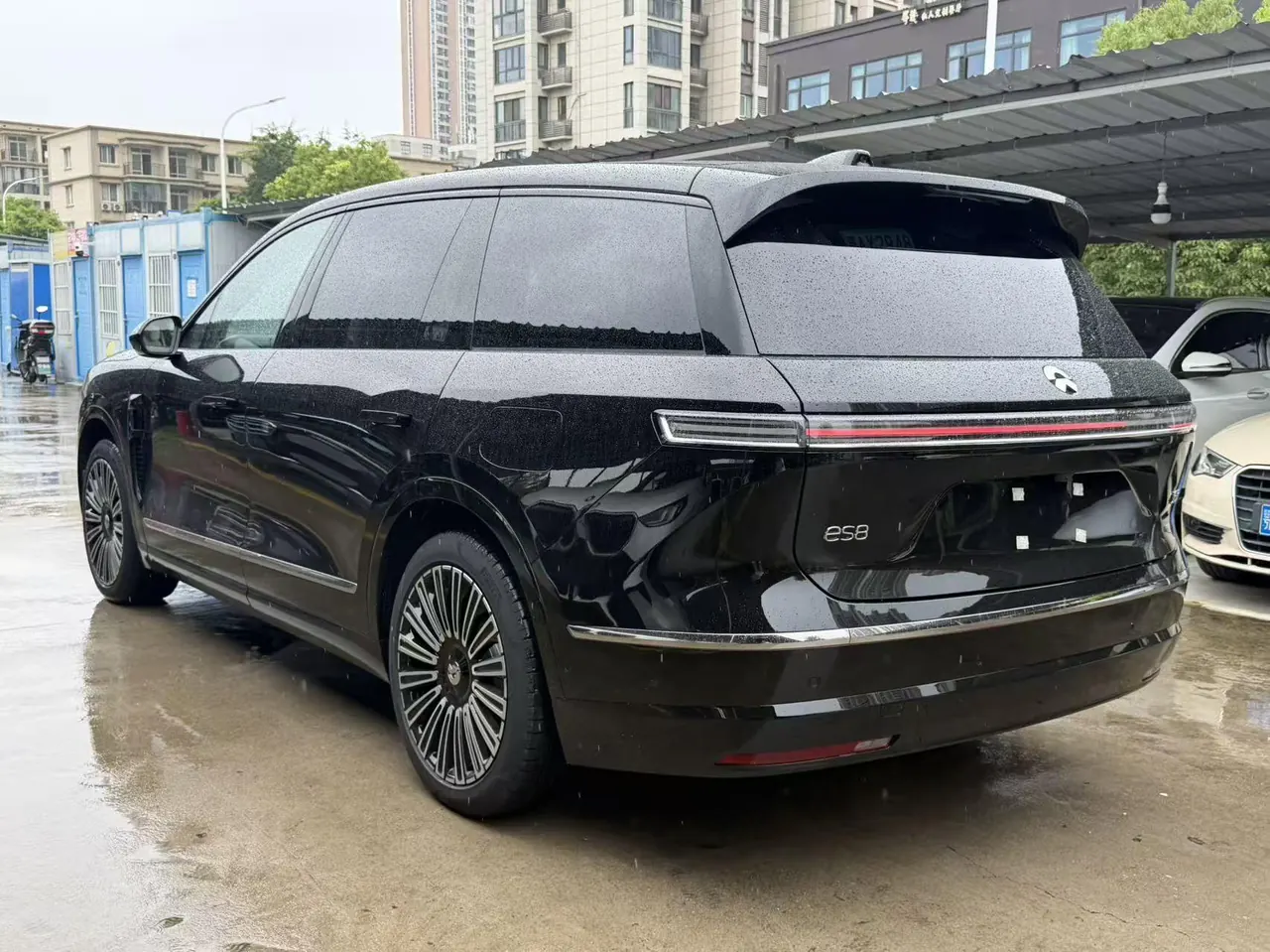 NIO 2026 ES8 6-seat executive deluxe automatic gear 7