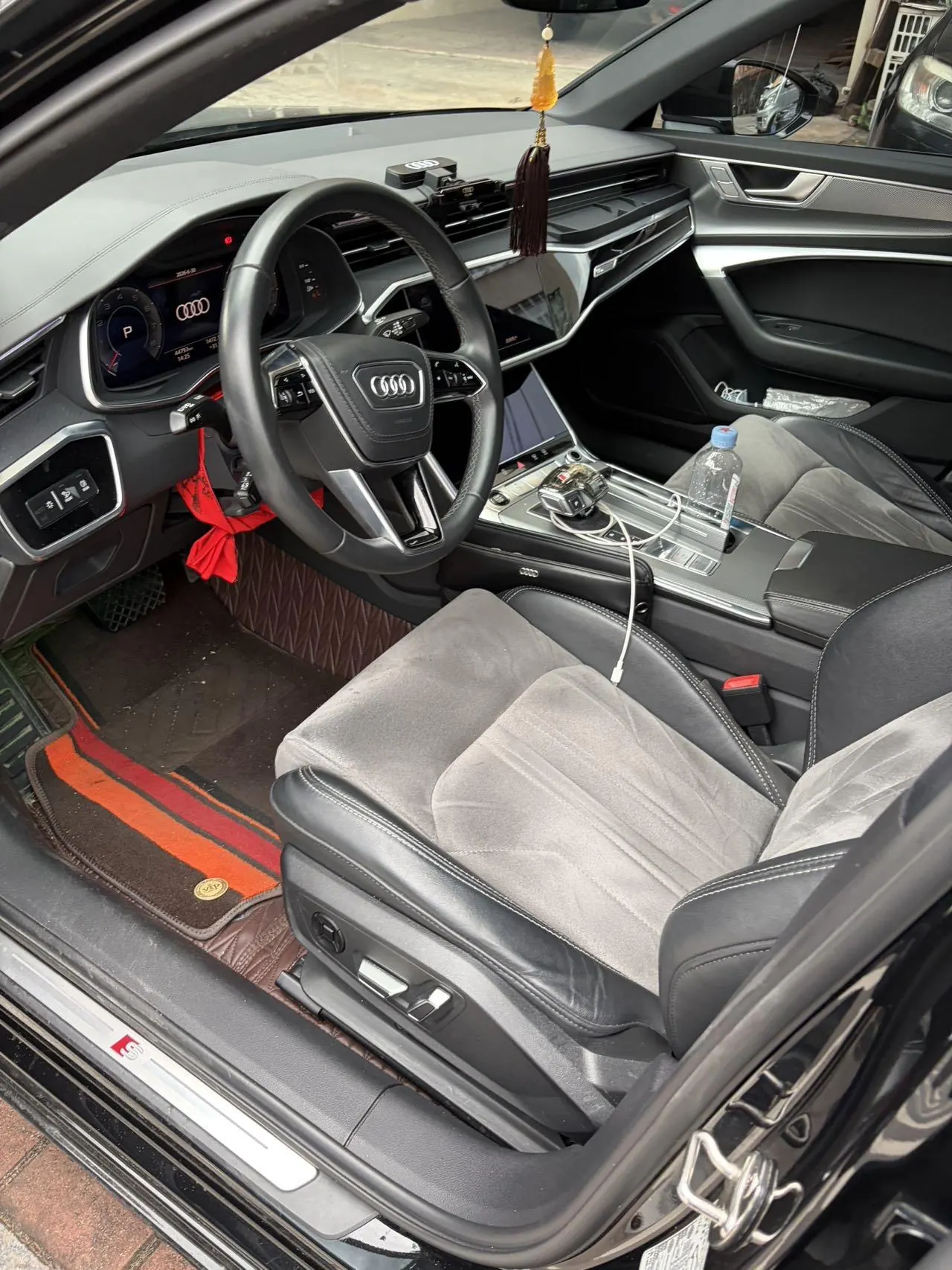 Audi 2023 A6L 2.0TFSI 45TFSI Zhenzhiya Automatic Gear 2