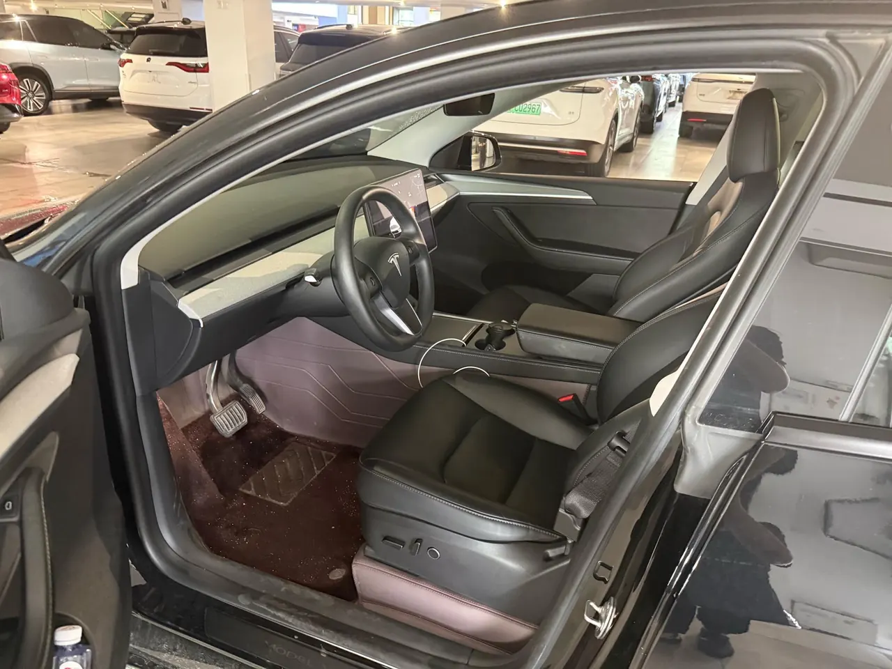 Tesla 2023 Model Y rear-wheel drive version automatic transmission 2