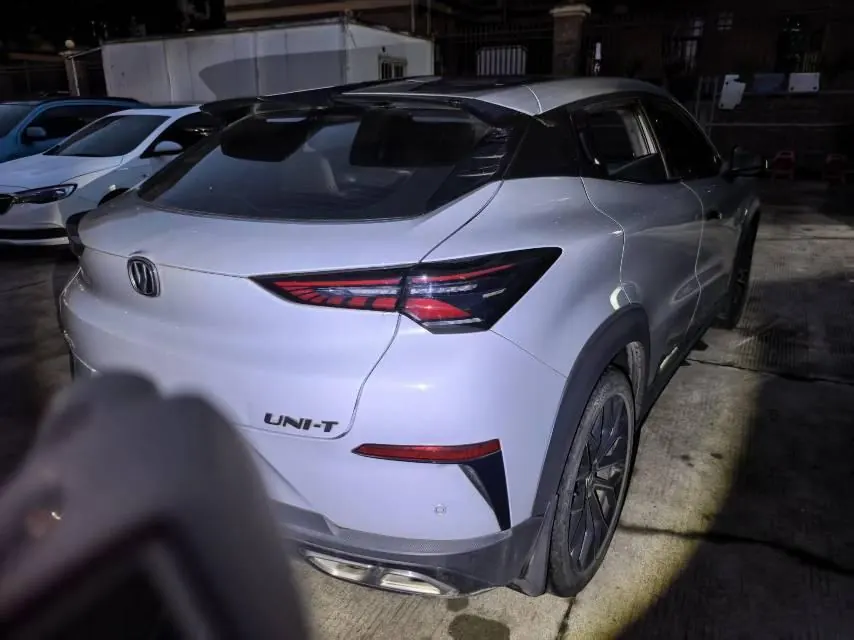 ChangAn 2022 UNI-T 1.5T Flagship Automatic Gear 5