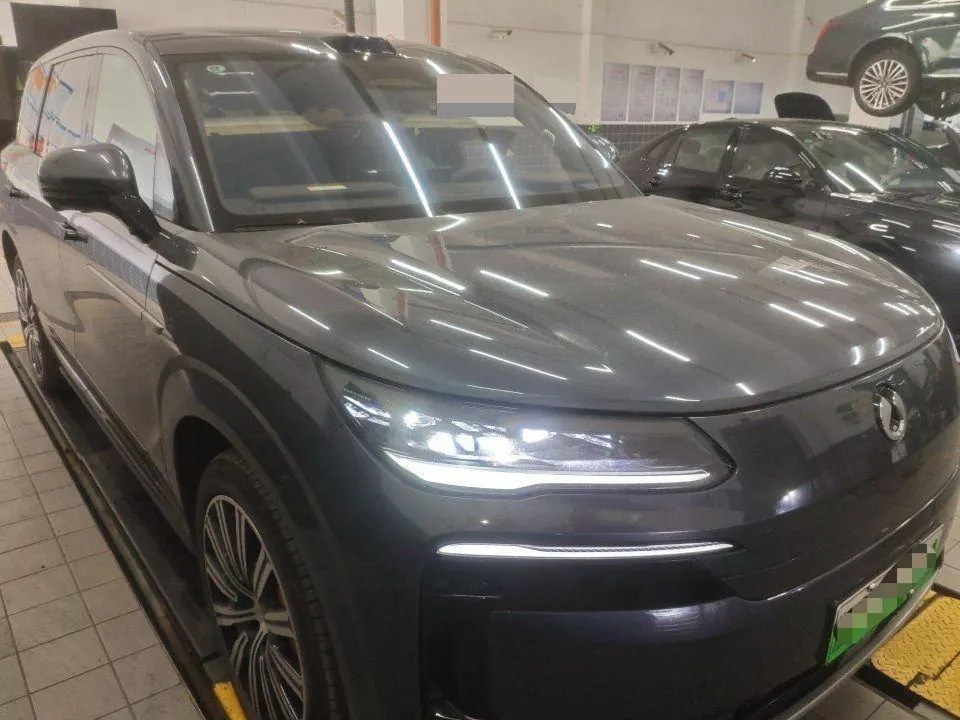 Denza 2025 Denza N9 2.0T stepless 1300 flagship automatic gear 2