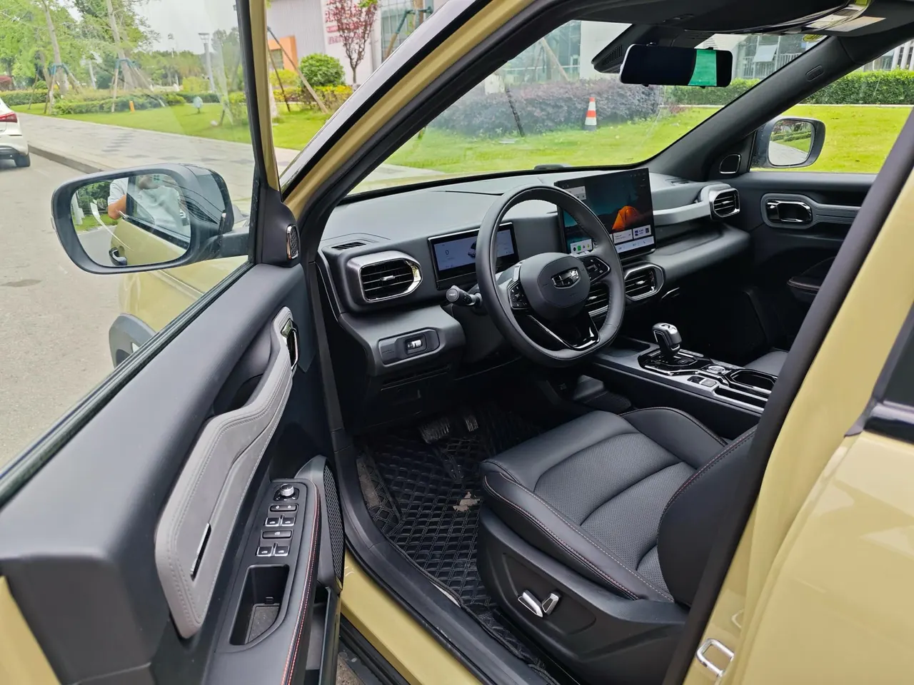 Geely 2025 Denim 1.5TD Trendy Edition Automatic 8