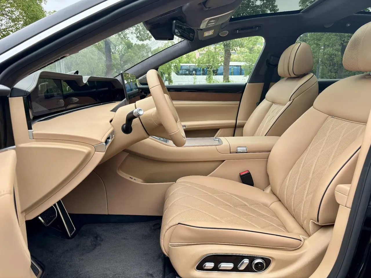 Luxeed 2026 S9 Ultra Rear Drive 53kWh Automatic 4