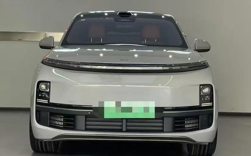 Li 2025 L9 Ultra Smart Refresh Edition Automatic Transmission 2