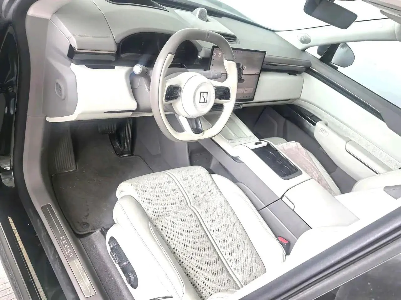 Zeekr 2025 Zeekr 7X 100kWh long endurance rear drive smart driving version automatic transmission 7