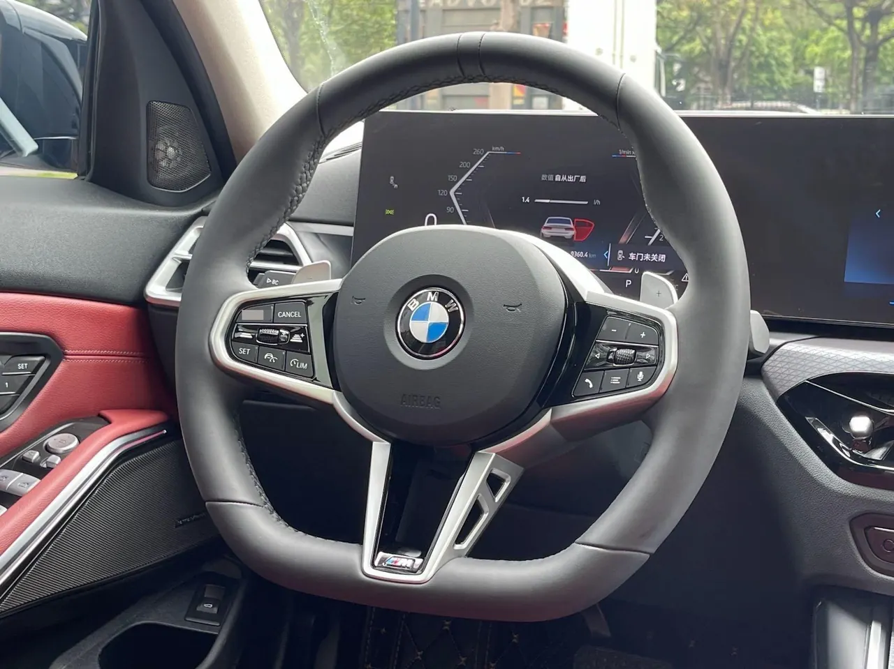 BMW 3 Series 2025 330Li 2.0T M Sports Obsidian Night Suit Automatic Gear 11