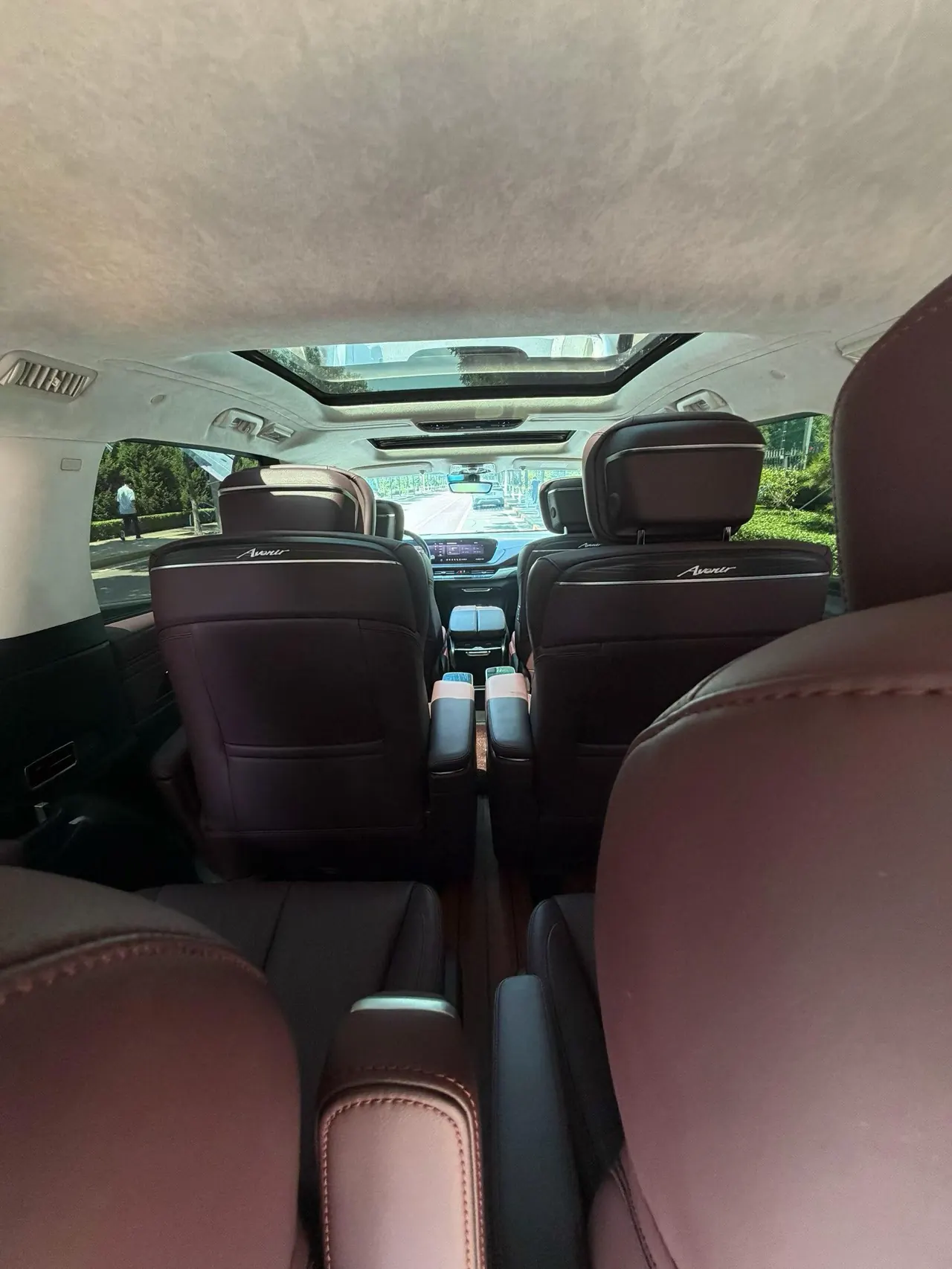Buick 2023 Century 48V 2.0T Yunshi Edition 6-seat Automatic Gear 8