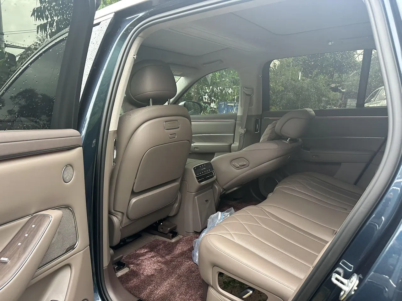 AITO 2025 AITO M8 Ultra 53.4kWh 5-seat automatic gear 6