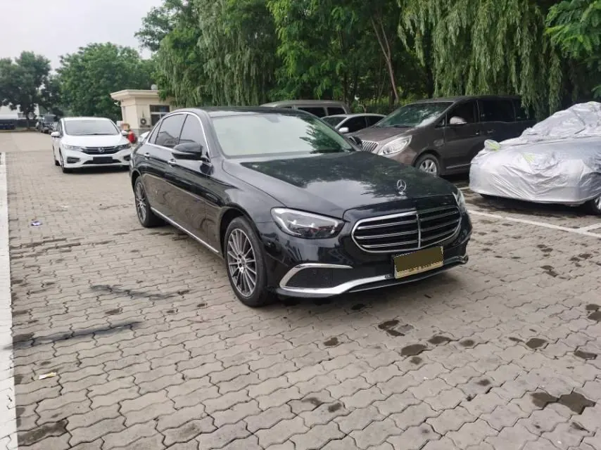 Mercedes Benz E Class 2023 E 260 L 2.0T Automatic 2