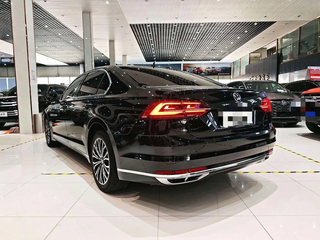 Volkswagen 2021 Huiang 2.0TSI 380TSI Deluxe Edition Automatic Gear 17
