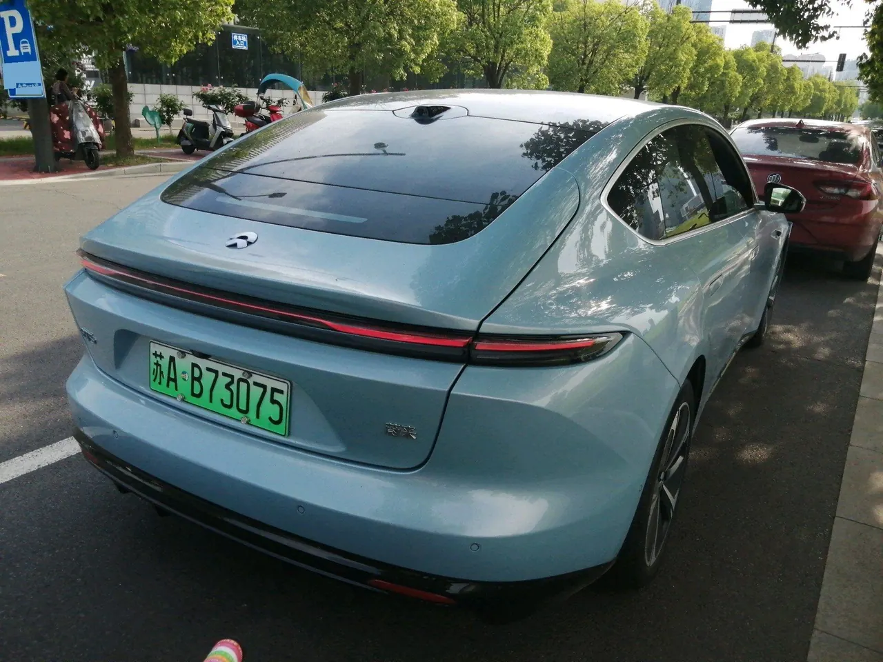NIO 2025 ET5 75kWh automatic transmission 5
