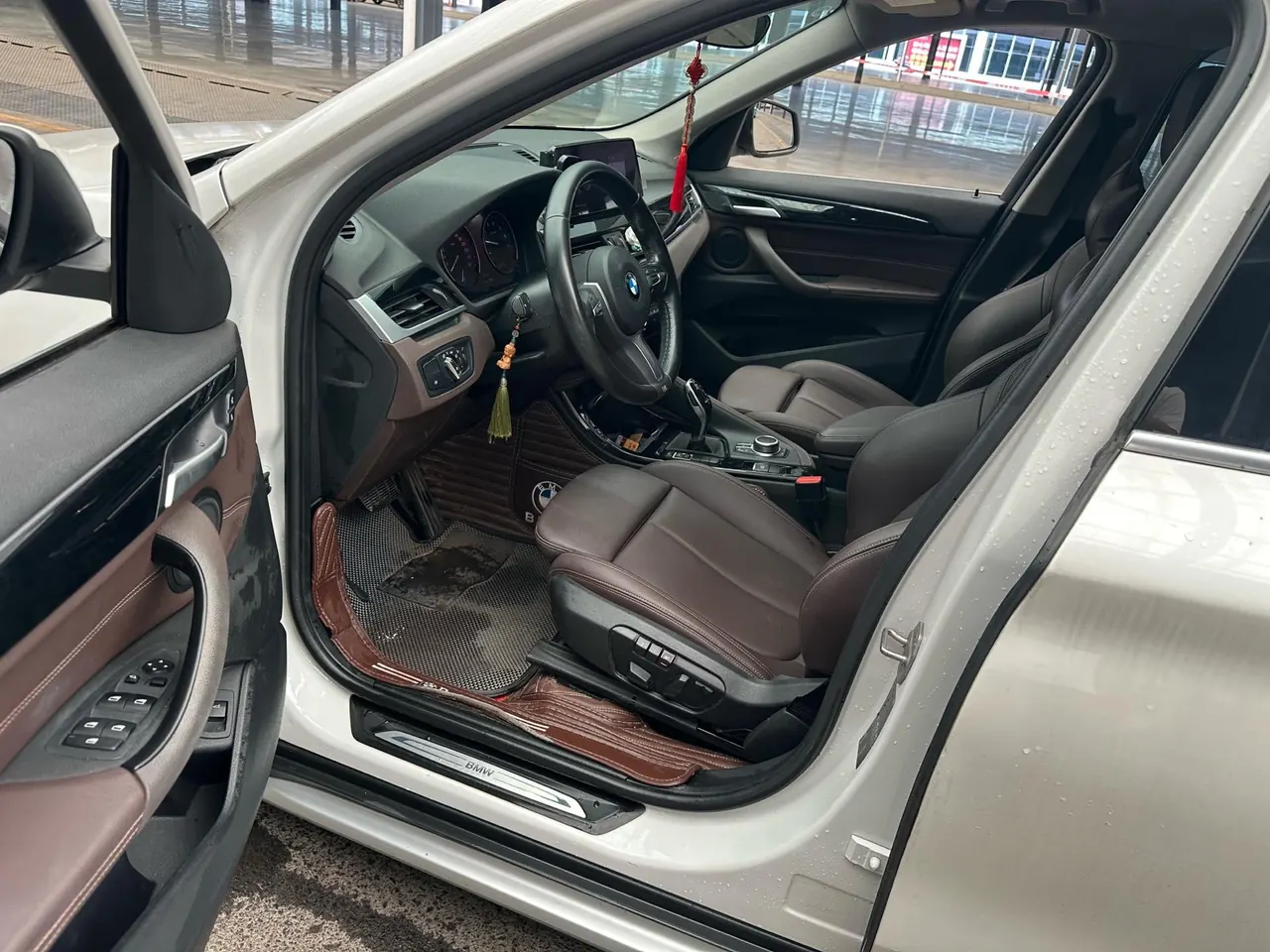 BMW 2020 X1 sDrive20Li 1.5T exclusive automatic gear 6