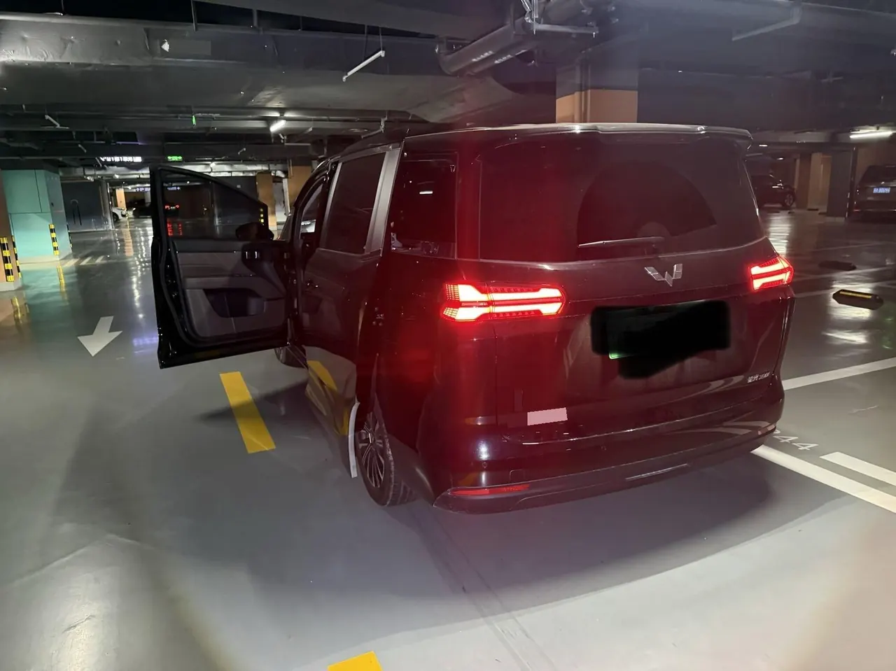 WuLing 2025 Starlight 730 1.5 Stepless 125km Luxury Automatic Transmission 7