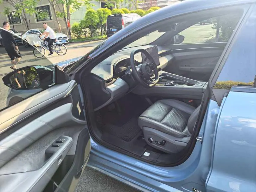 Zeekr 2025 Zeekr 001 ME Edition 100kWh Four-wheel Drive Automatic Gear 3