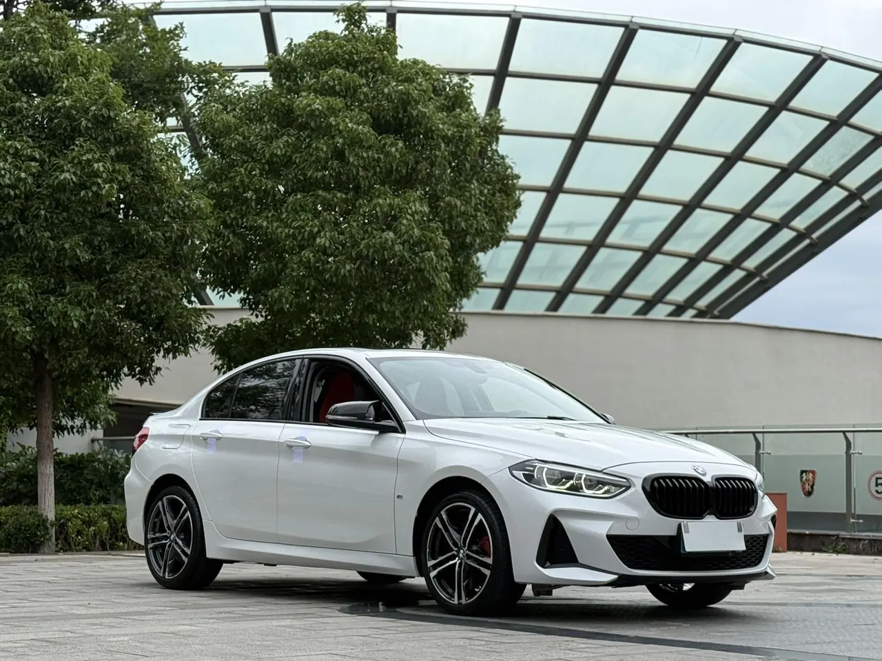 BMW 1 Series 2021 125i 2.0T M Sports Obsidian Night Edition (Changed) Automatic Gear 3