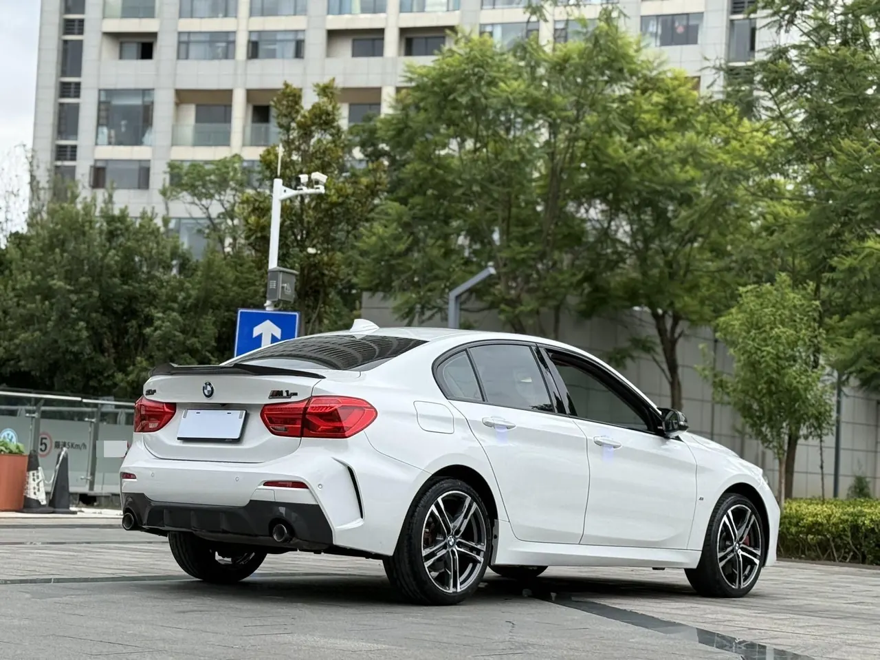 BMW 1 Series 2021 125i 2.0T M Sports Obsidian Night Edition (Changed) Automatic Gear 7