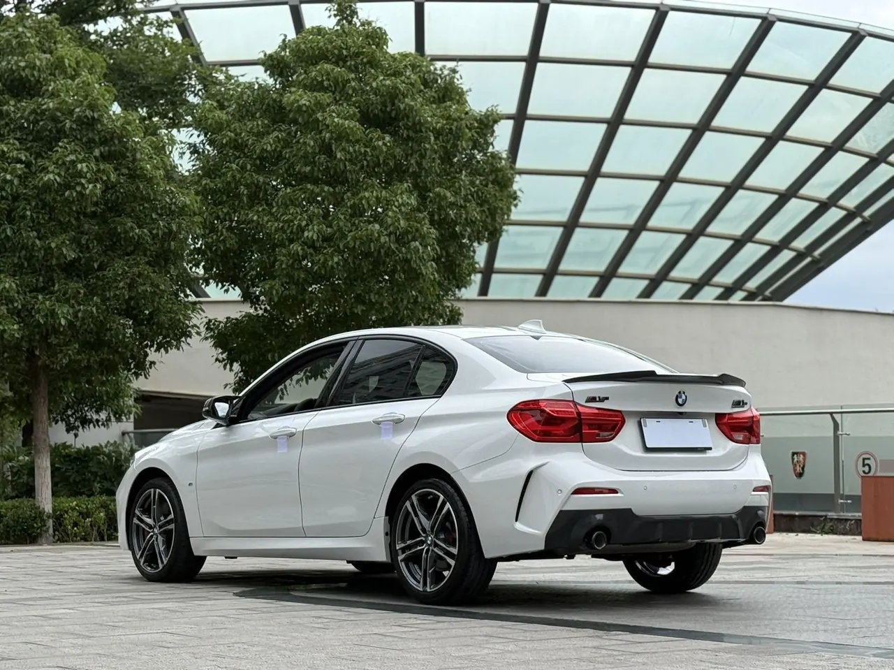 BMW 1 Series 2021 125i 2.0T M Sports Obsidian Night Edition (Changed) Automatic Gear 8