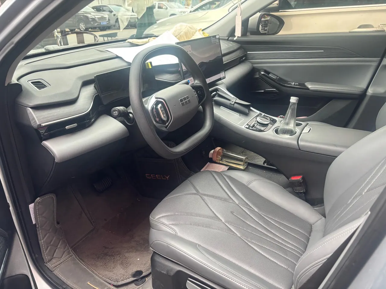 Geely Galaxy 2025 L6 EM-i 1.5 60km sailing version of automatic gear 4