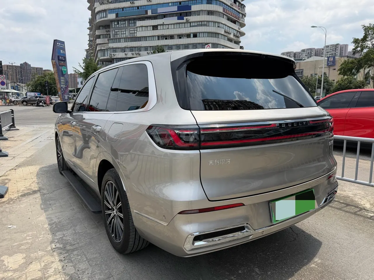 Geely Galaxy 2025 M9 1.5T 230km Two-Drive Discovery Edition Automatic Gear 4