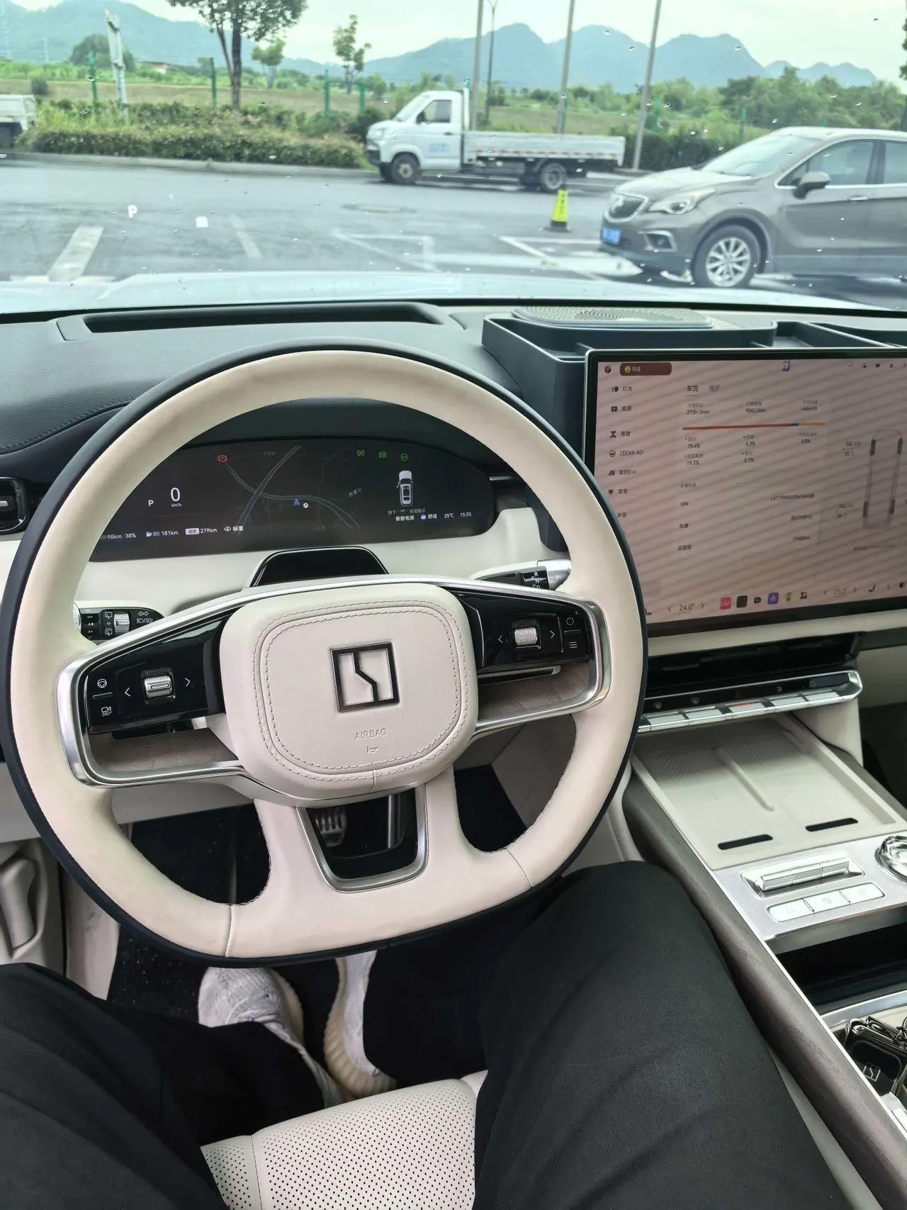 Zeekr 2025 Zeekr 9X 2.0T Ultra Edition 70kWh Automatic Gear 4