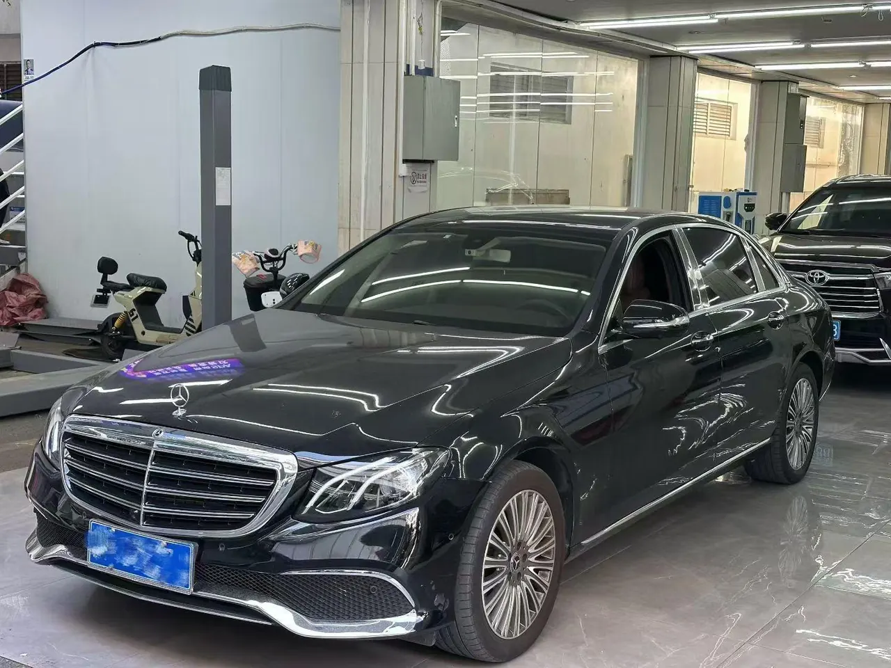 Mercedes Benz E-Class 2020 E 300 L 2.0T Fashion Automatic Gear - View 1