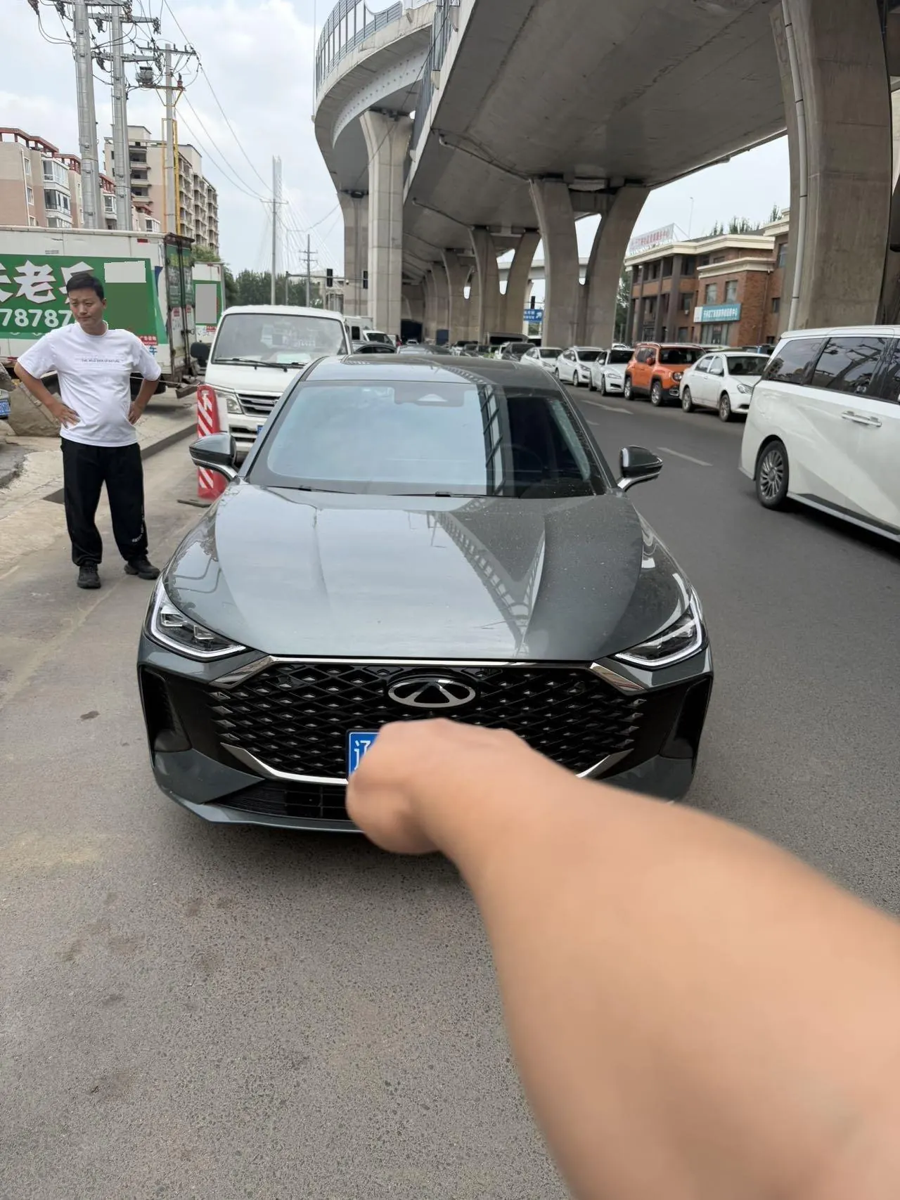 Chery 2025 Erez 8 Pro 1.6TGDI 290TGDI Comfortable Automatic Gear - View 1