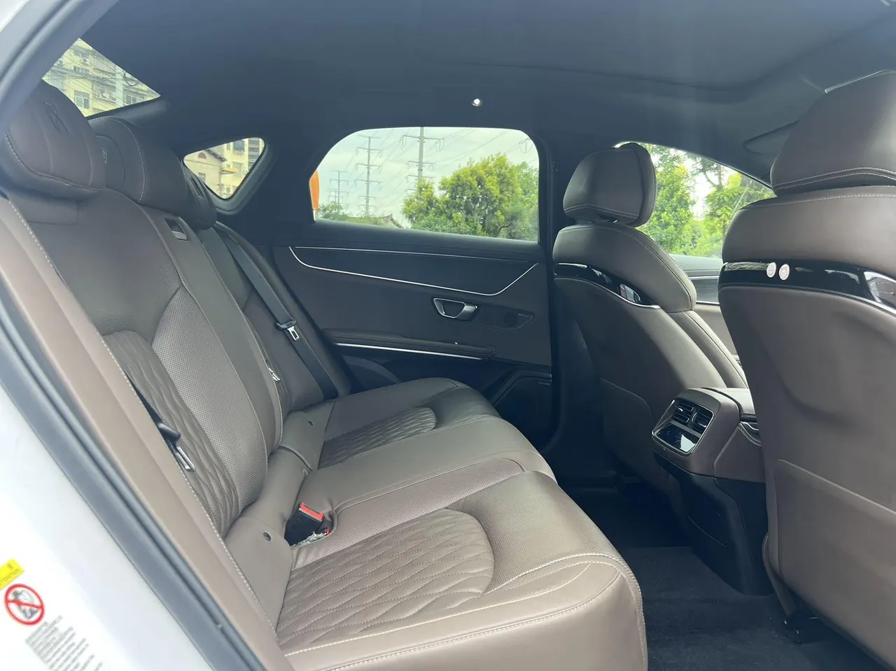 BYD 2020 Han four-wheel drive high-performance flagship automatic gear 4