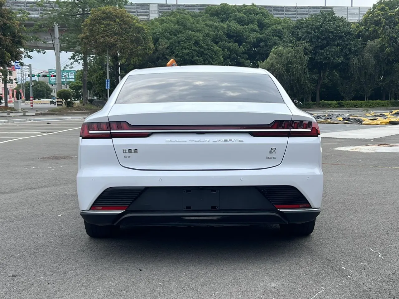 BYD 2020 Han four-wheel drive high-performance flagship automatic gear 6