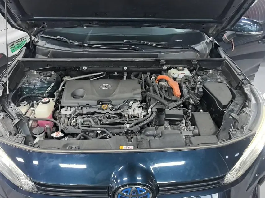 Toyota 2020 Weilanda Dual Engine 2.5 Stepless Four-wheel Drive Deluxe Automatic Gear 8