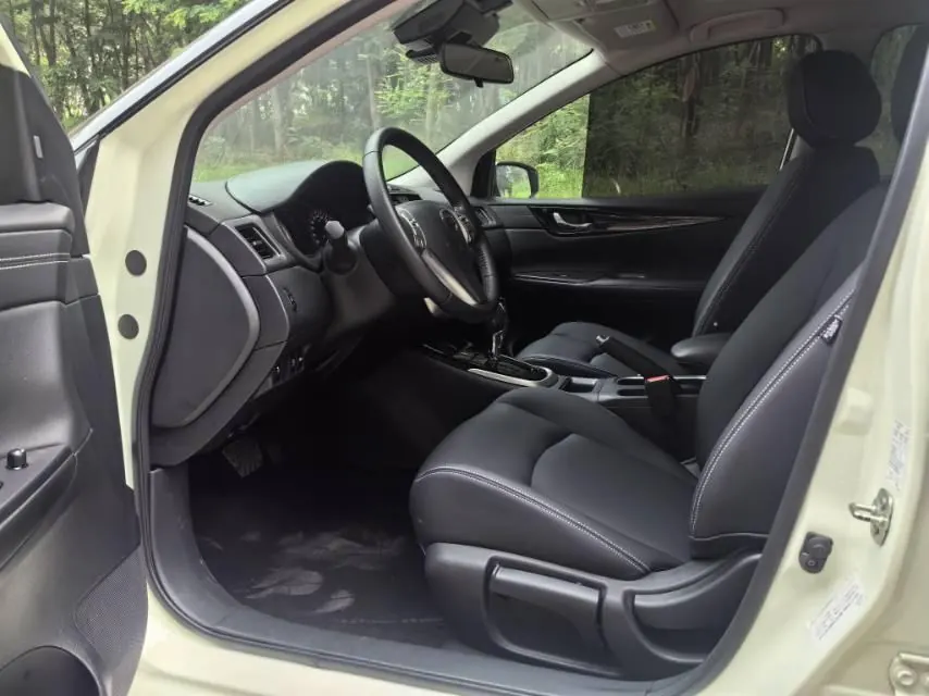 Nissan 2021 Tiida 1.6 Stepless Smart Edition Automatic Gear 4