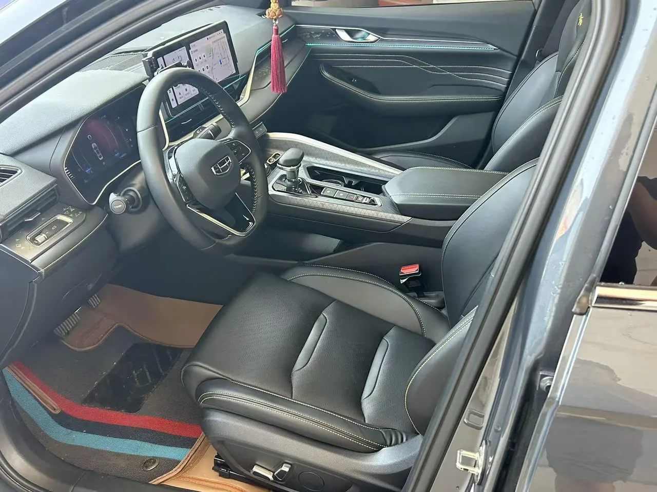 Geely 2023 xingrui 1.5TD rocking version of automatic gear 6
