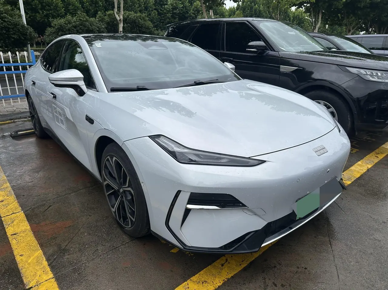 Geely Galaxy 2025 E 8 700km sailing smart driving version of automatic gear 2