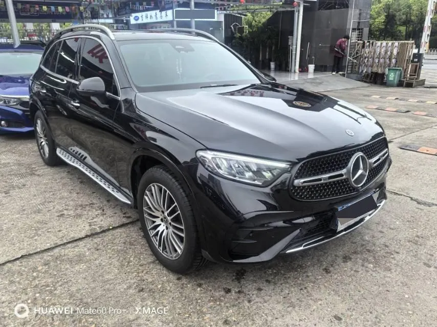 Mercedes Benz 2023 GLC 300 L 4MATIC 48V 2.0T dynamic 5-seat automatic gear 3
