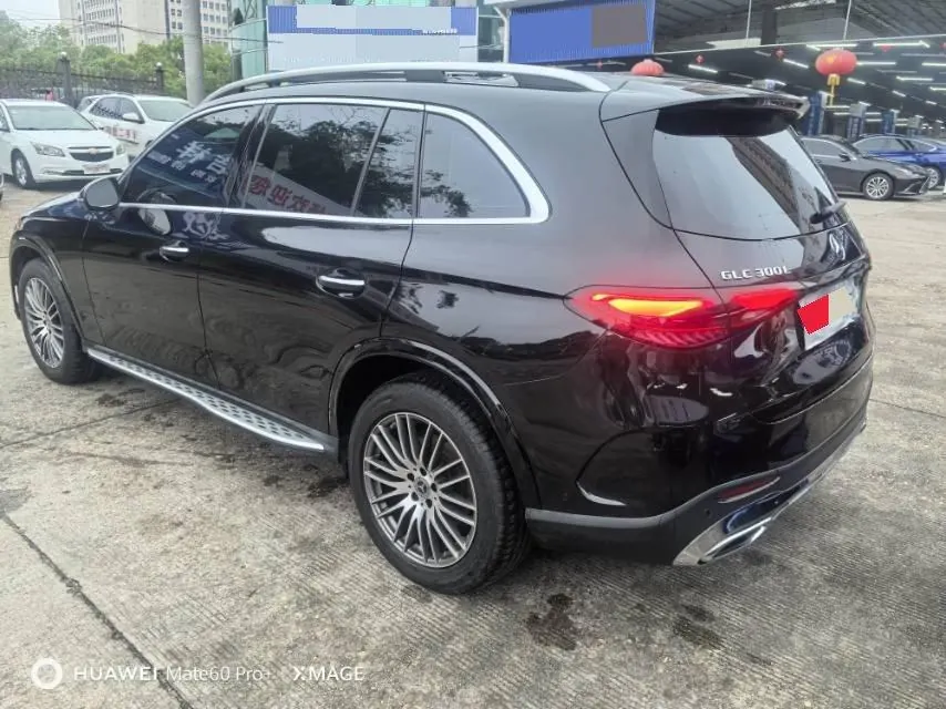 Mercedes Benz 2023 GLC 300 L 4MATIC 48V 2.0T dynamic 5-seat automatic gear 4