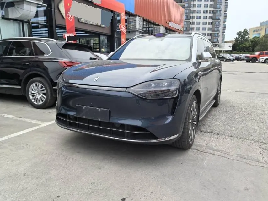 AITO 2024 AITO M9 extended range Ultra 42kWh automatic gear - View 1