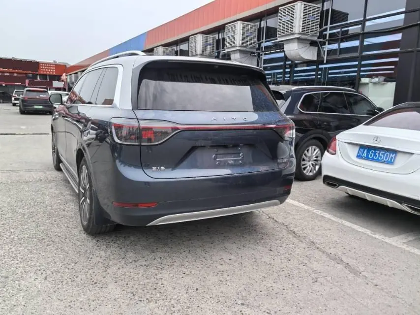 AITO 2024 AITO M9 extended range Ultra 42kWh automatic gear 9
