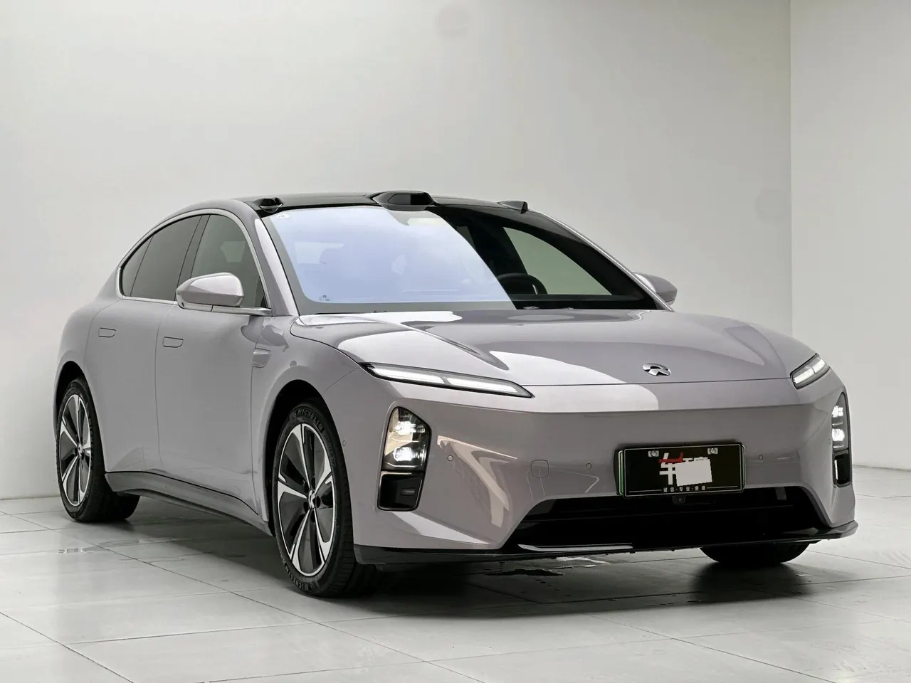 NIO 2025 ET5 75kWh automatic transmission - View 1