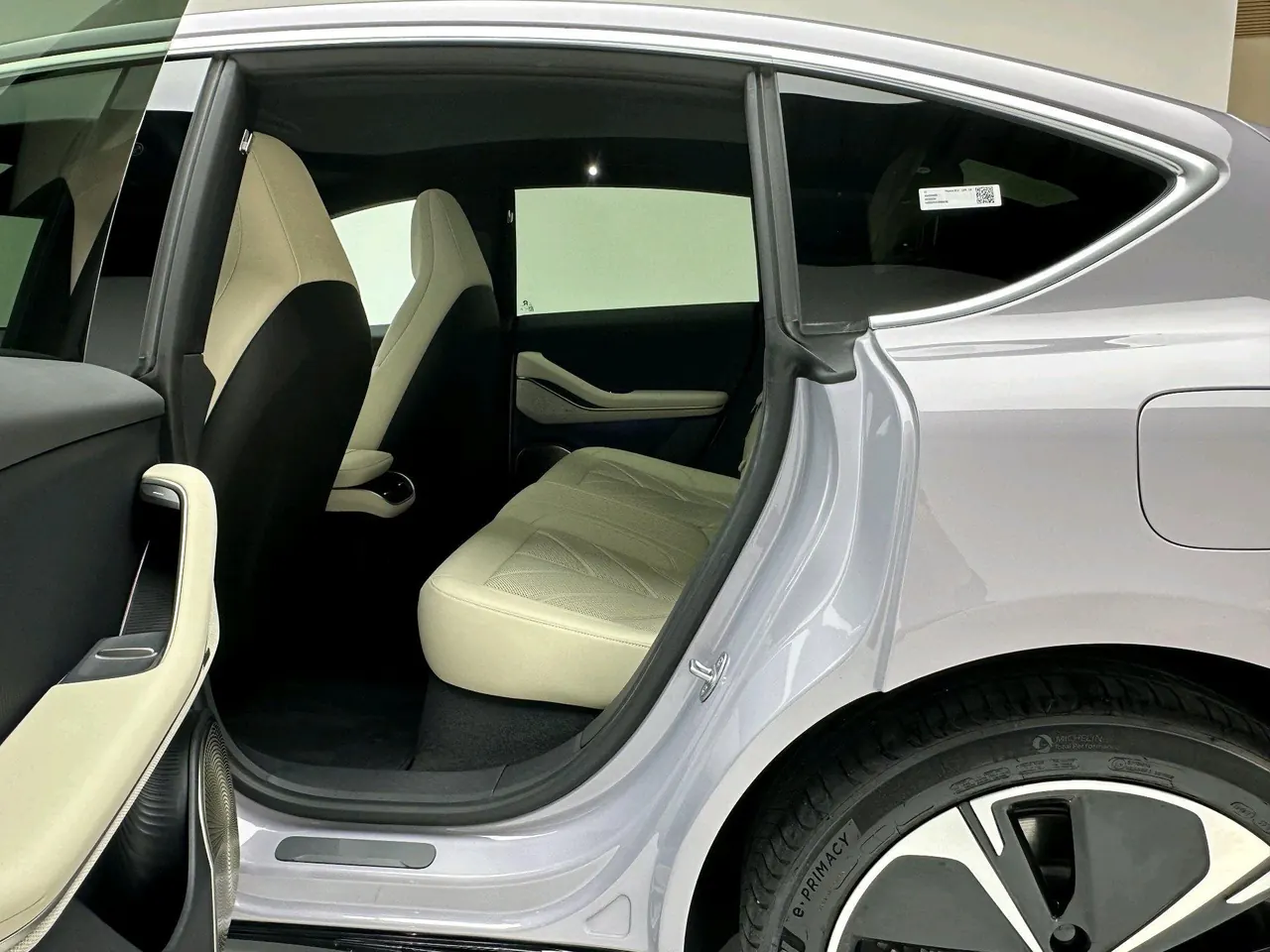 NIO 2025 ET5 75kWh automatic transmission 4