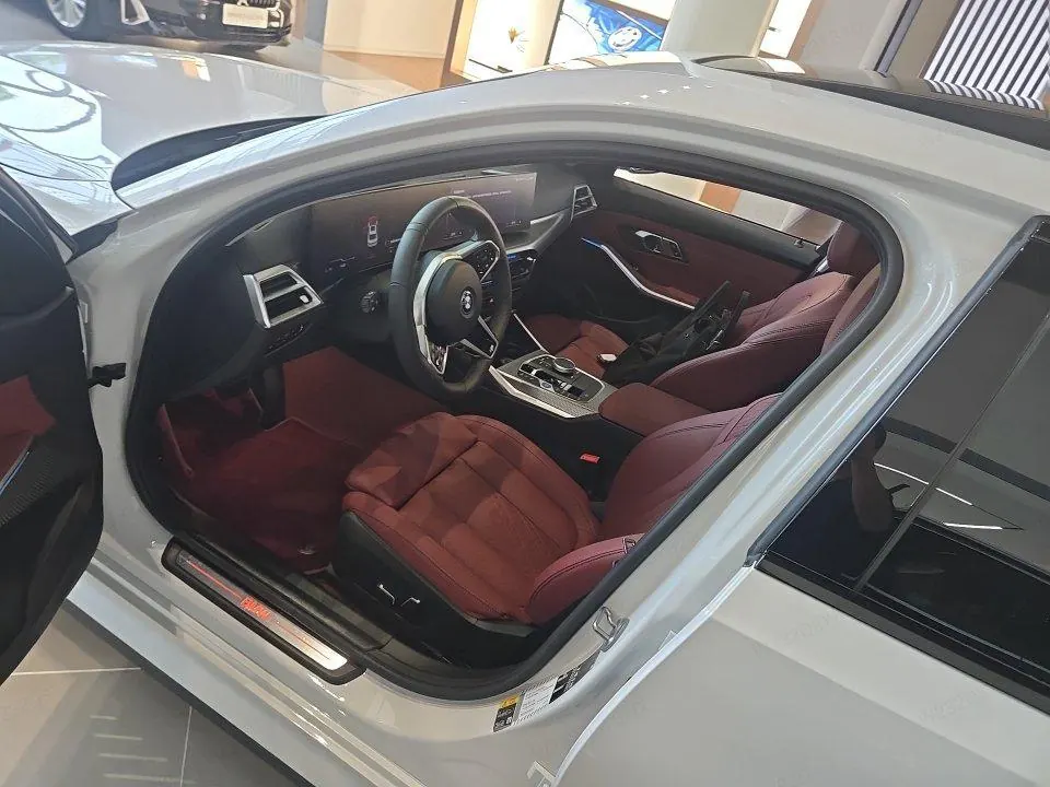 BMW 2025 i3 eDrive 40 L obsidian night suit automatic gear 5