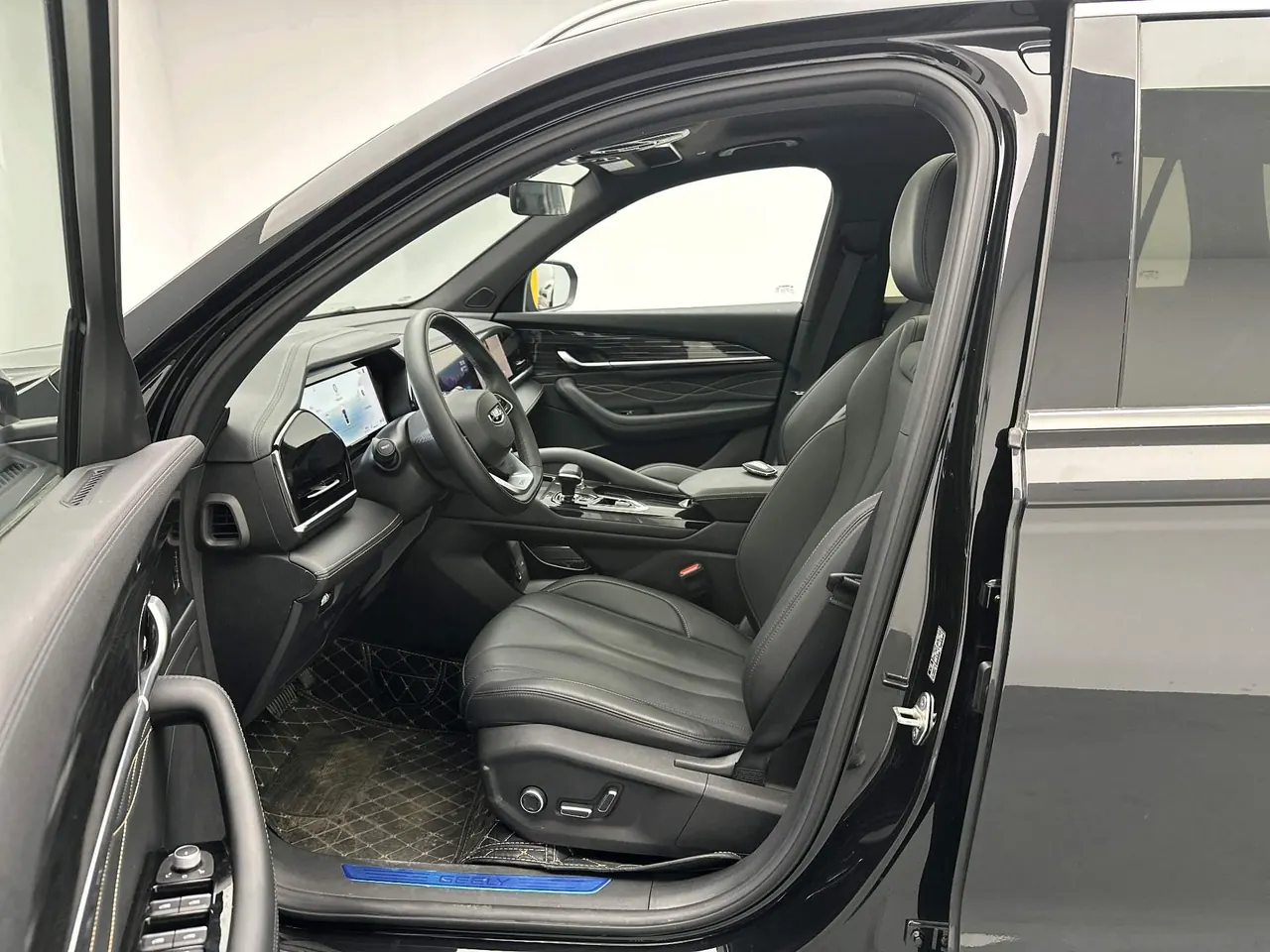 Geely 2024 XingyueL (Monjaro) 2.0TD EVO Two-Drive Long Wind Edition Automatic Gear 12
