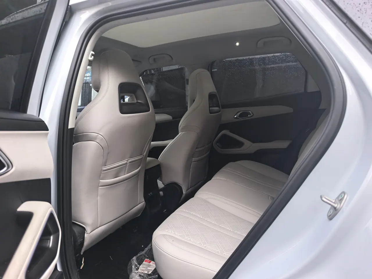 BYD 2024 Yuan UP 401KM Exceed Automatic Gear 4