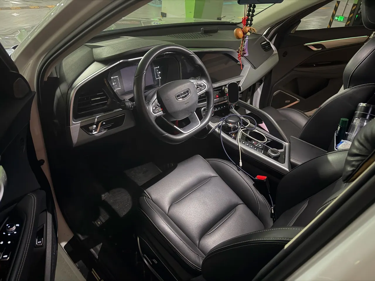 Geely 2020 models of xingyue MHEV 1.5T 300T high-energy version of the automatic gear 5