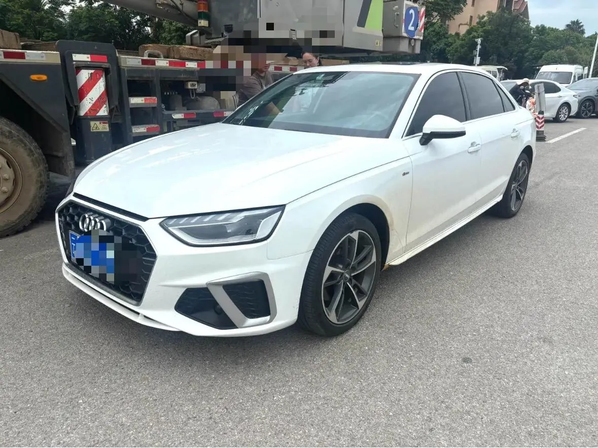Audi 2020 A4L 2.0TFSI 40TFSI Fashion Dynamic Automatic - View 1