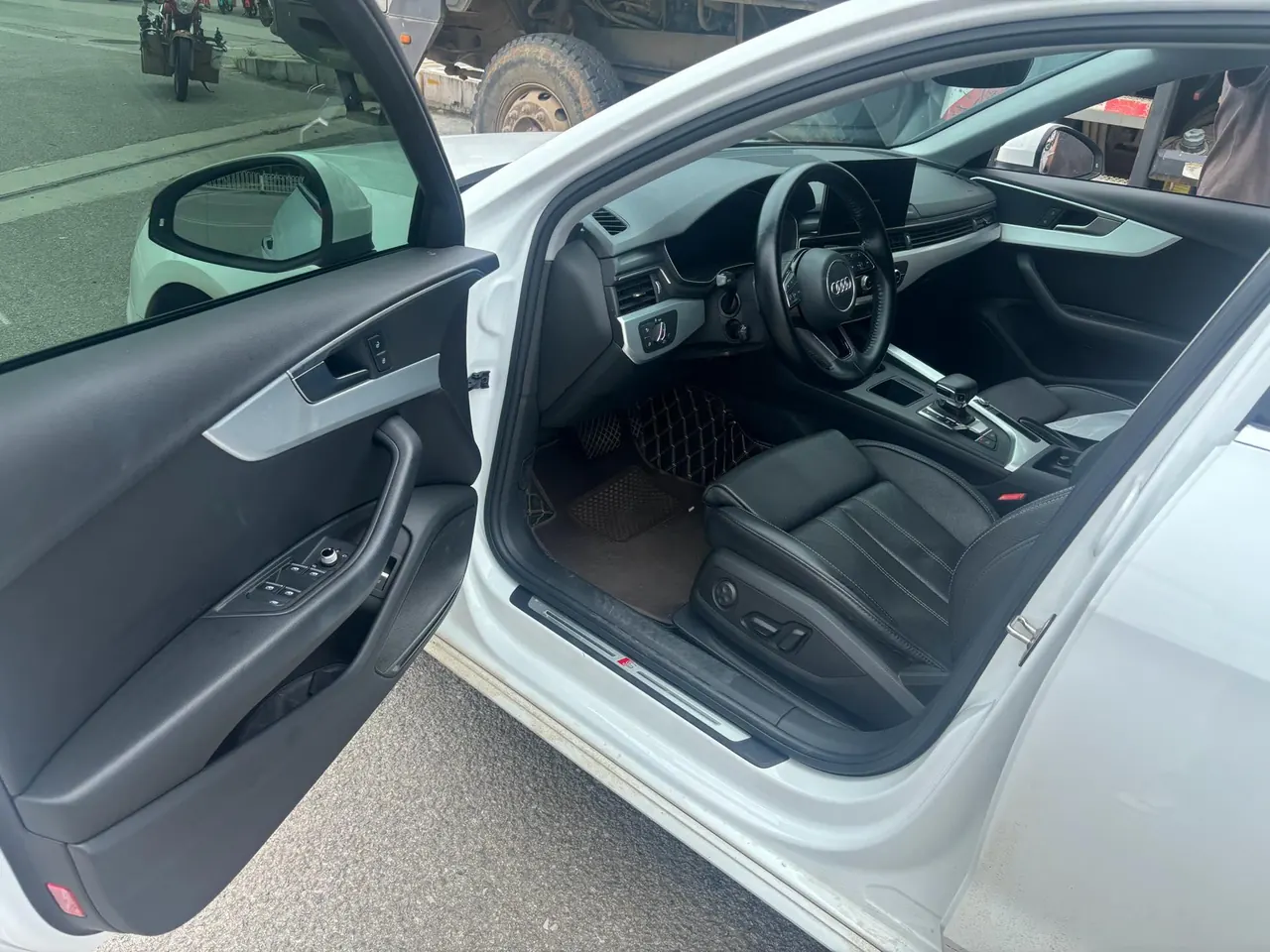 Audi 2020 A4L 2.0TFSI 40TFSI Fashion Dynamic Automatic 4