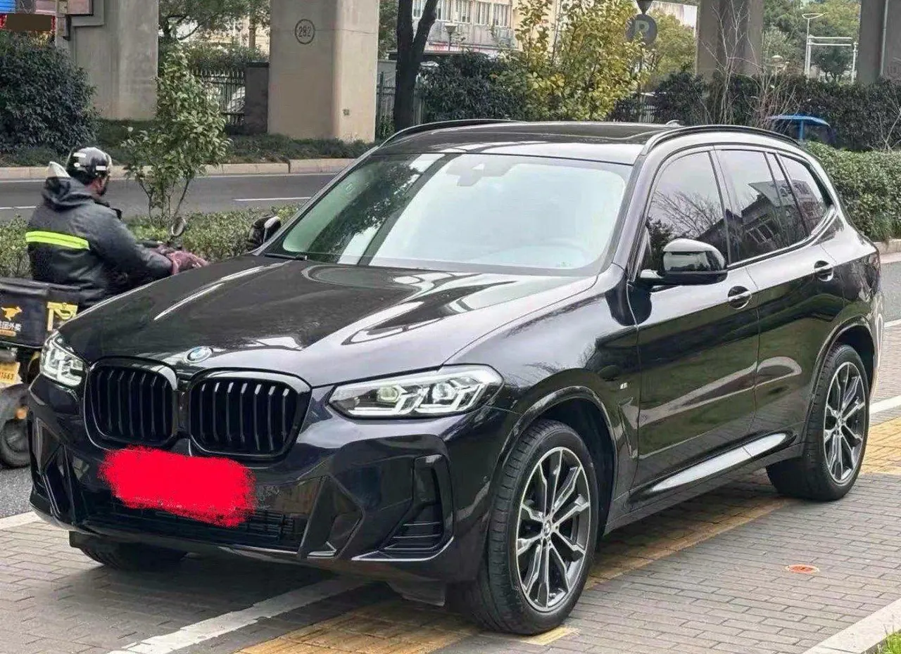 BMW 2023 X3 xDrive30i 2.0T Leading M Obsidian Night Suit Automatic Gear - View 1