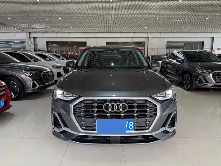 Audi Q3 2021 35 TFSI Fashion Dynamic 2