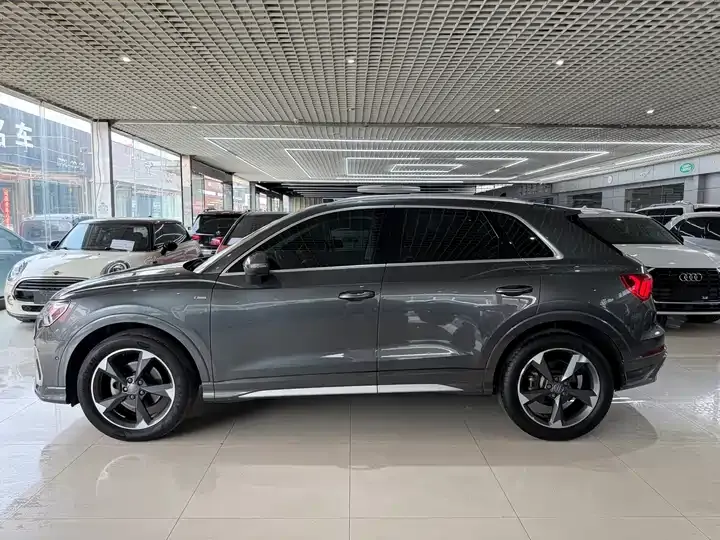 Audi Q3 2021 35 TFSI Fashion Dynamic 6