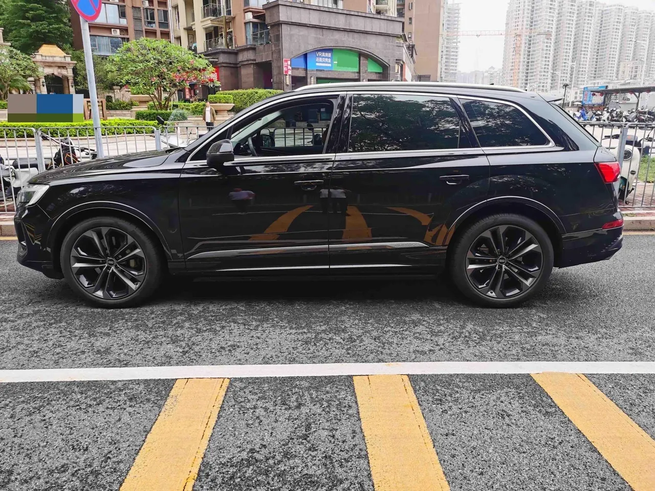 Audi Q7 (Imported) 2024 Q7 48V 3.0TFSI 55TFSI Quattro S line Sports Automatic 6