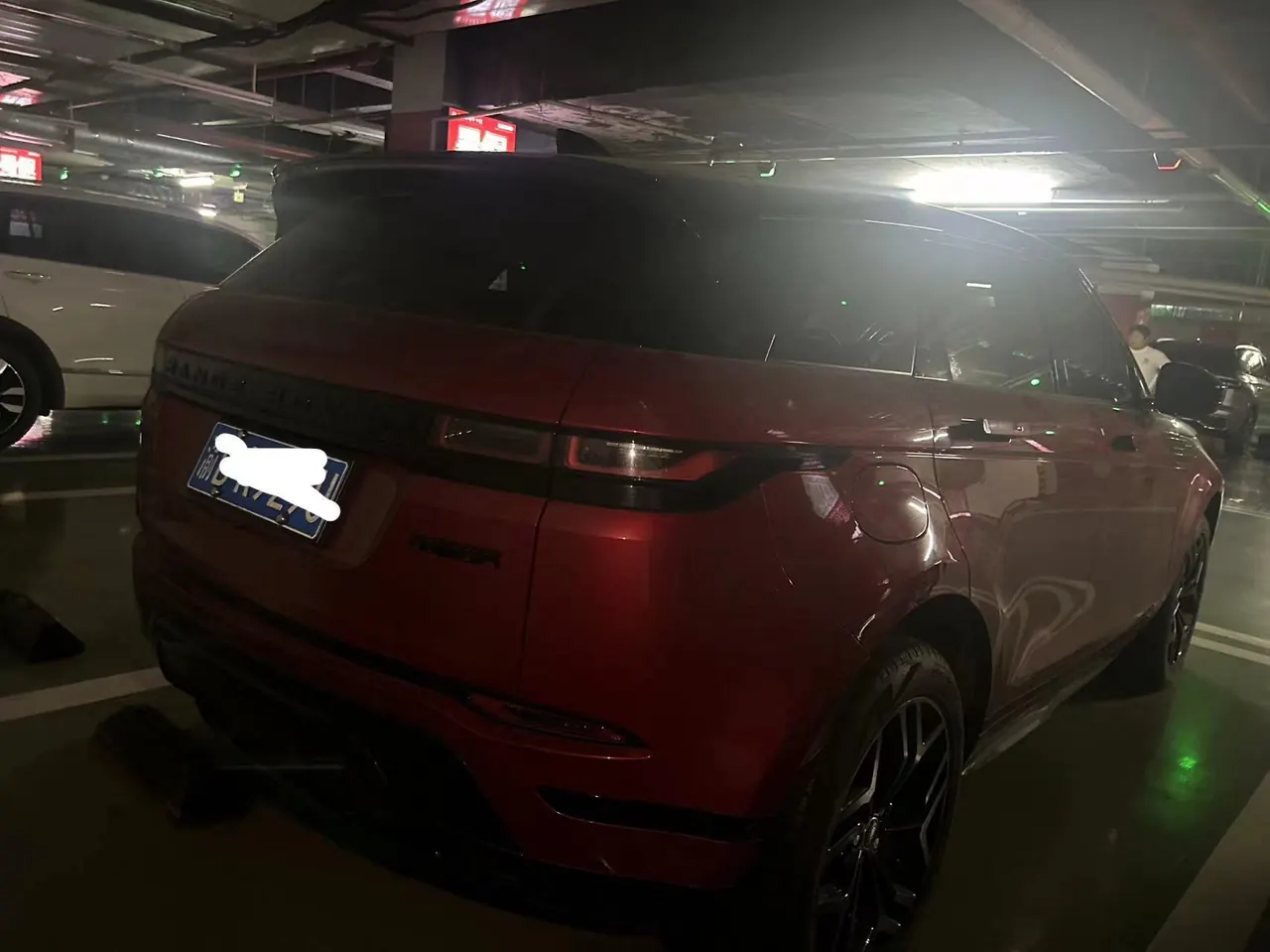 Land Rover 2020 Range Rover Aurora 48V 2.0T 249PS R-DYNAMIC HSE Deluxe Custom Edition Automatic Gear 6