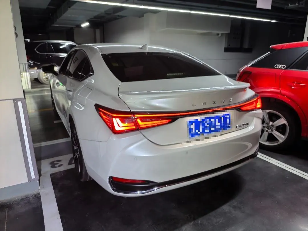 Lexus ES (Imported) 2025 ES300h 2.5 Stepless Premium Edition Automatic Gear 2